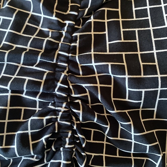 Vince Camuto  size large Top. $10 - Picture 4 of 5